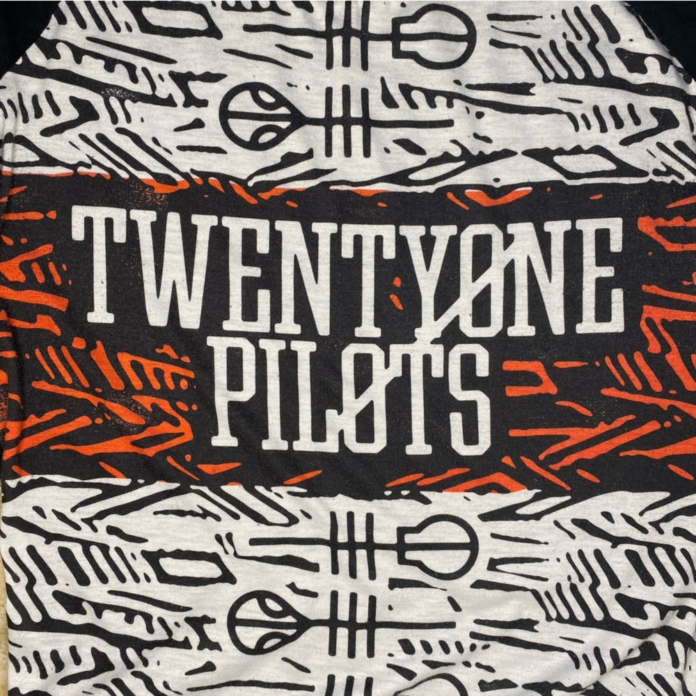 Twenty One Pilots Blurryface Long Sleeve Shirt - Picture 3 of 8